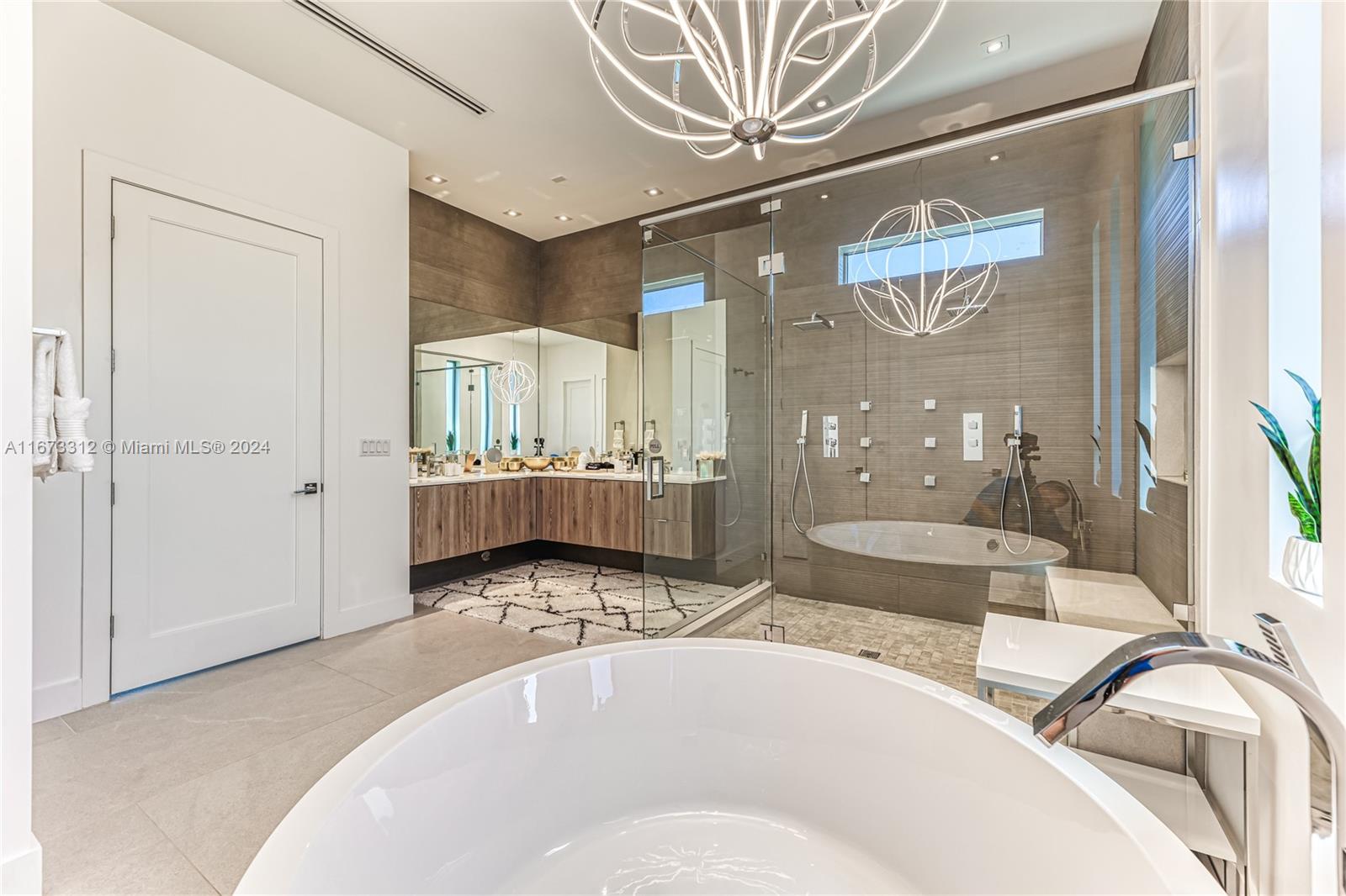 CORAL RIDGE COUNTRY CLUB - Residential Lease