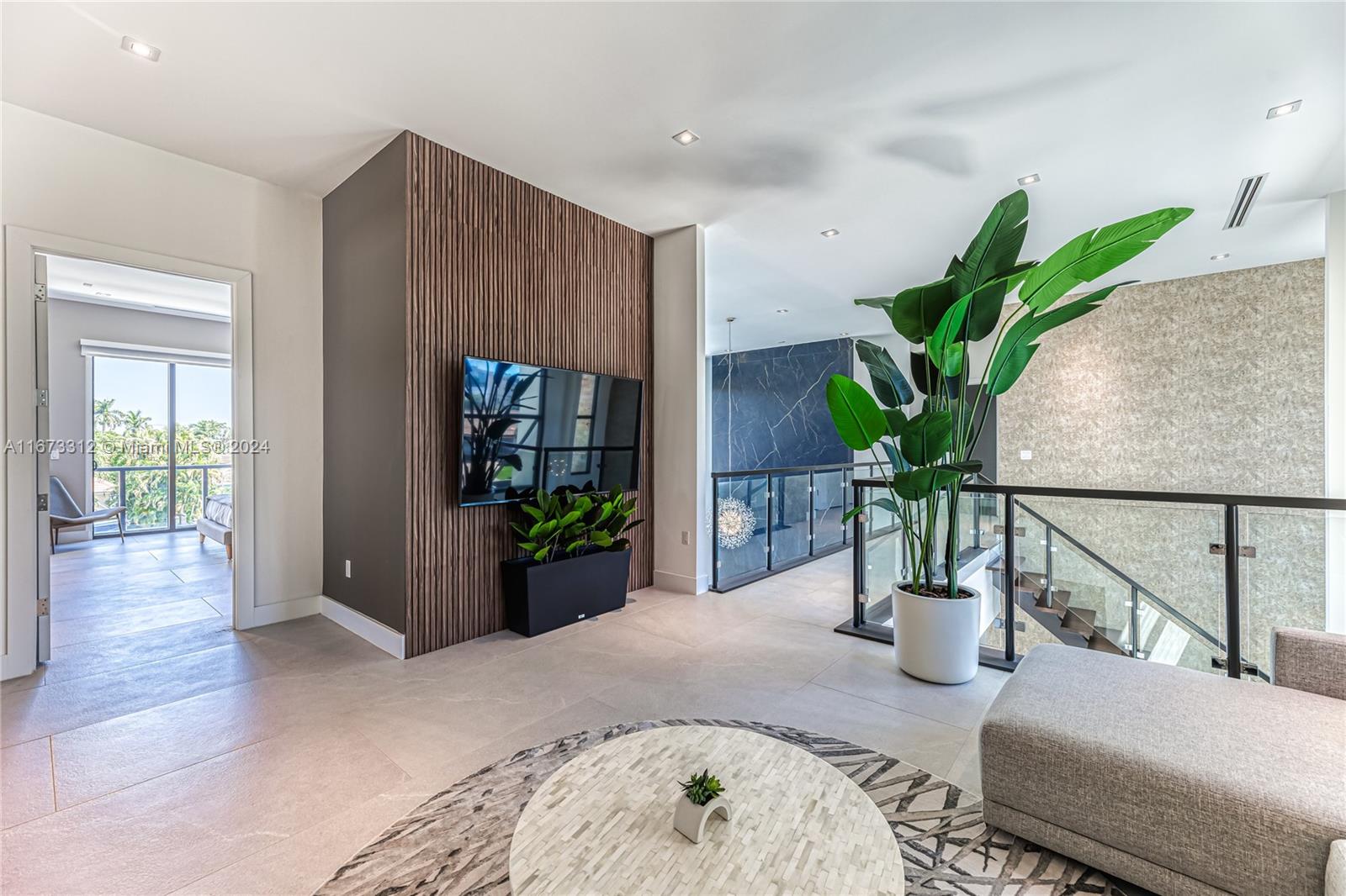 CORAL RIDGE COUNTRY CLUB - Residential Lease