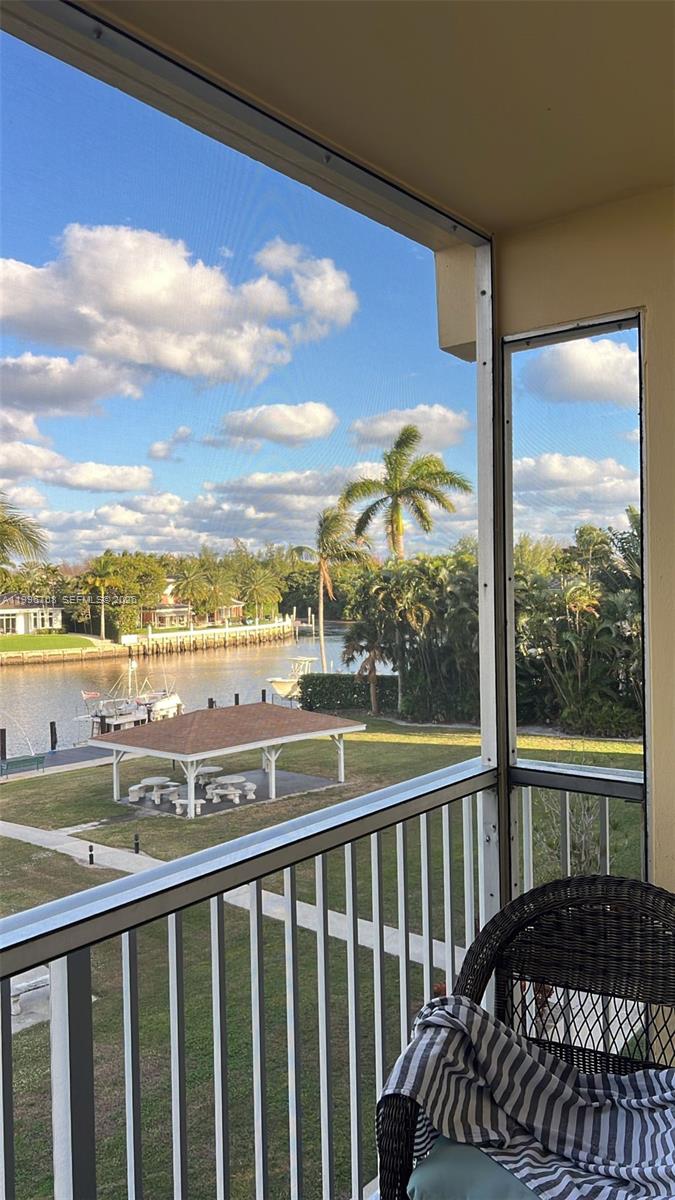 RIVER HOUSE TERRACE CONDO - Residential Lease