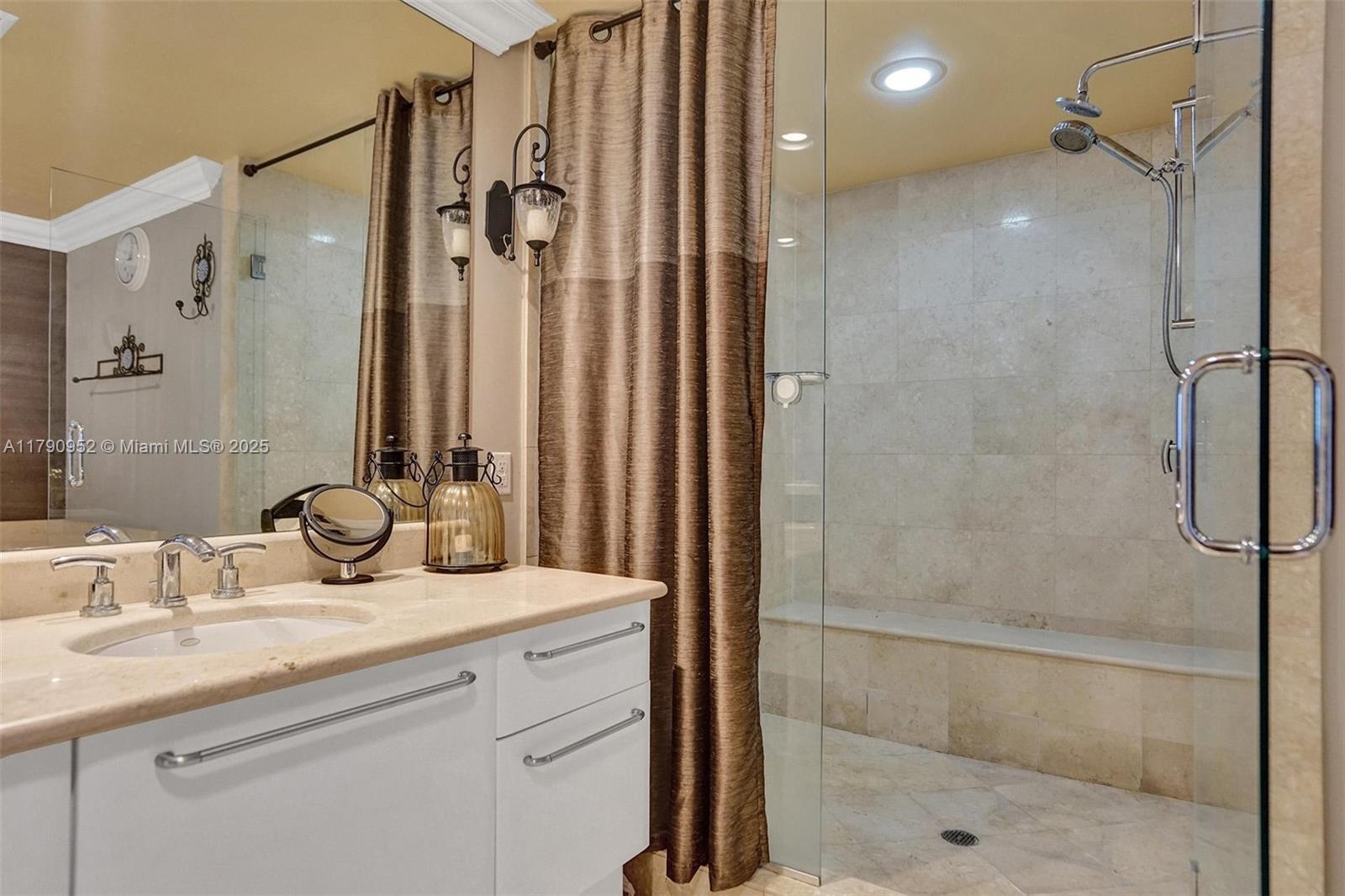 OCEAN PALMS CONDO - Residential