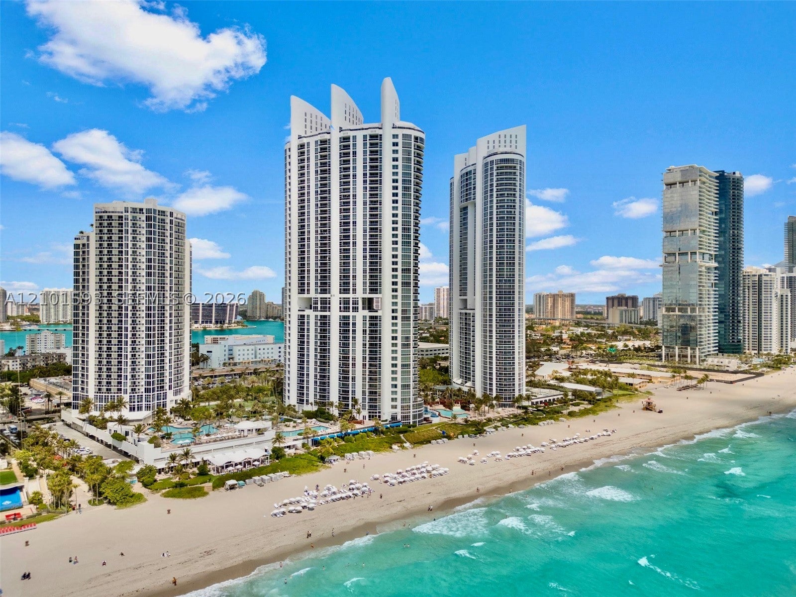 18001 Collins Ave 2512