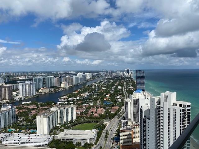 ARMANI CASA - Residential