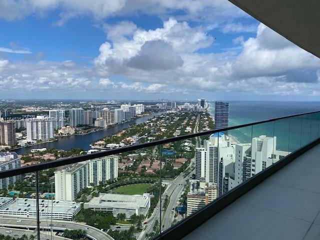 ARMANI CASA - Residential