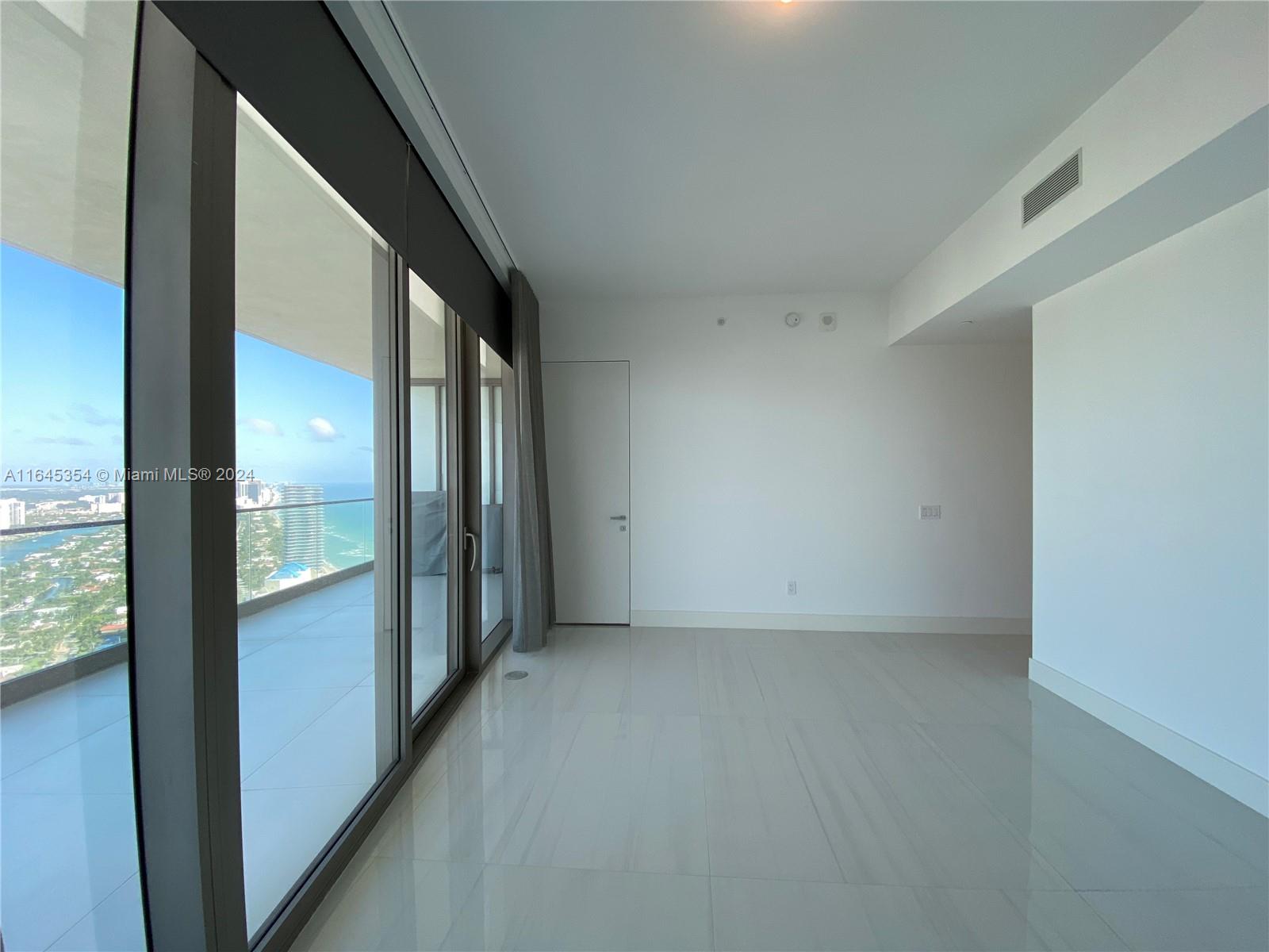 ARMANI CASA - Residential