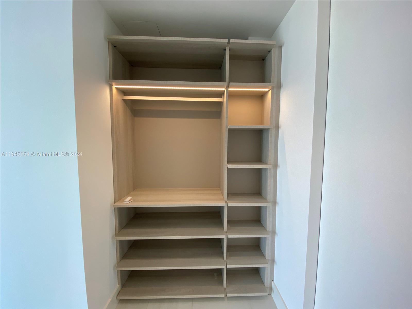 ARMANI CASA - Residential