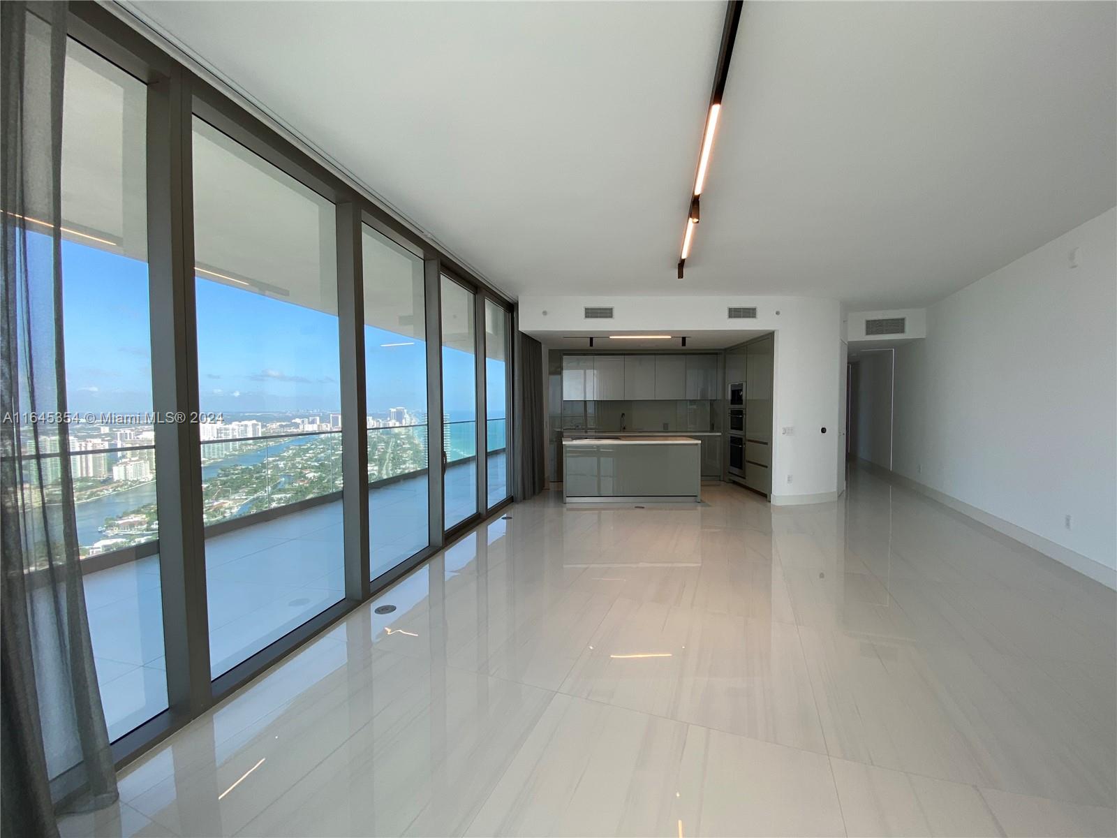 ARMANI CASA - Residential