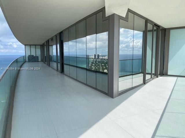 ARMANI CASA - Residential