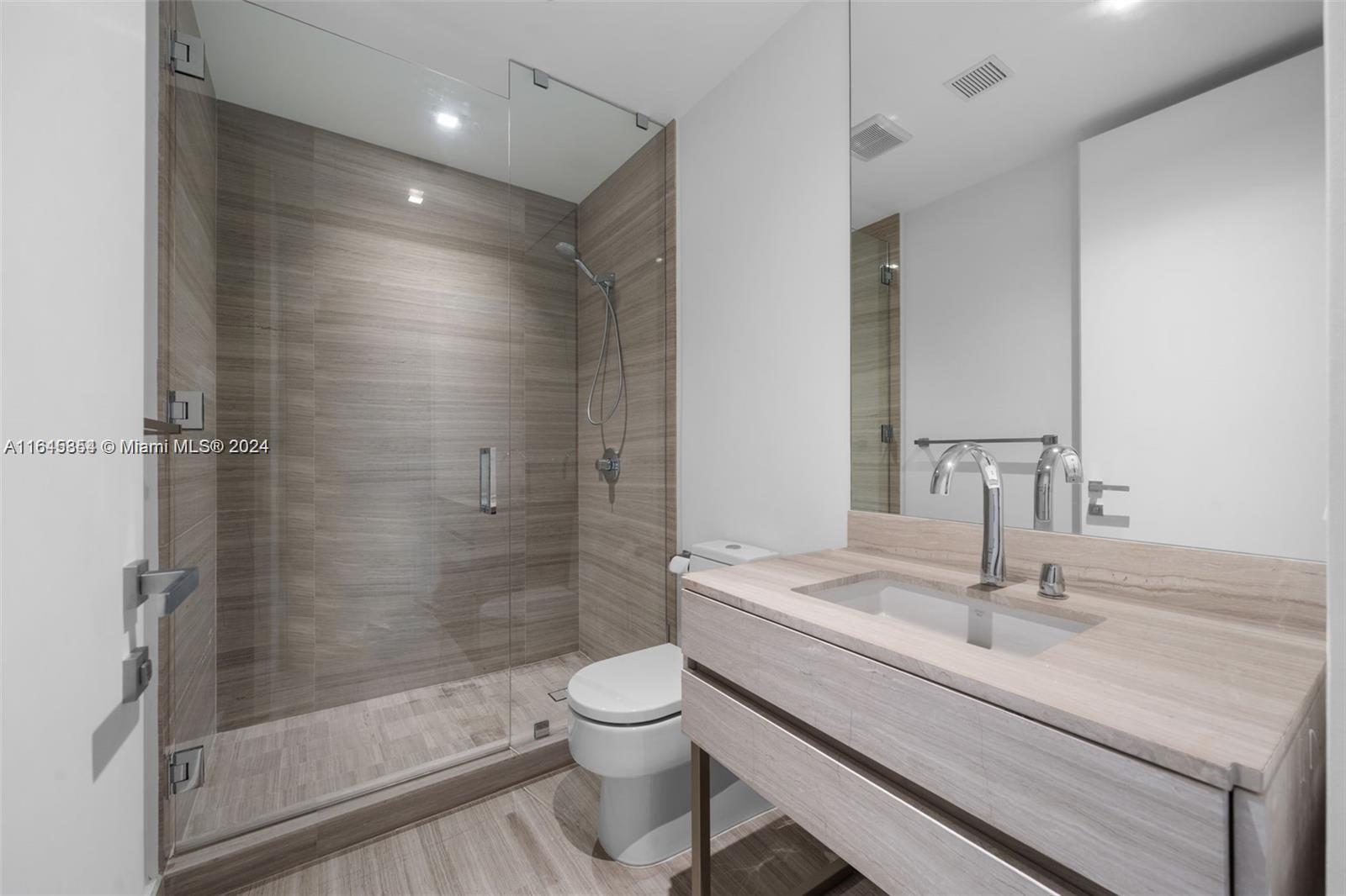 ARMANI CASA - Residential