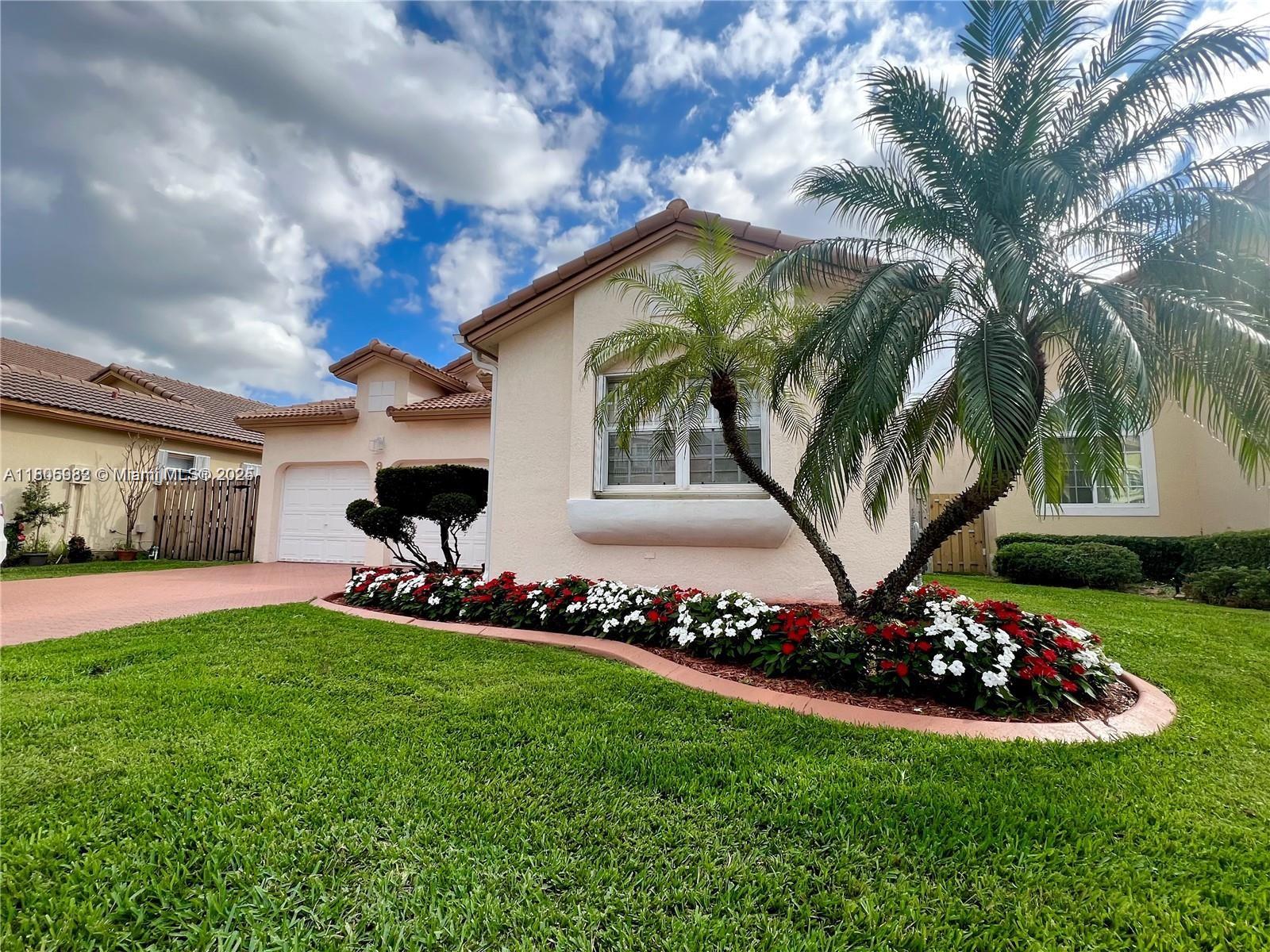 9764 NW 32nd St