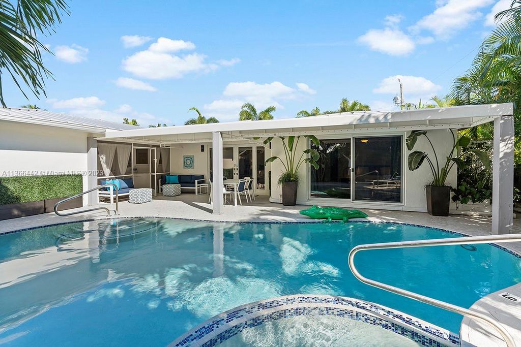 Photo of 3548 NE 18th Ave, Oakland Park, FL 33334 (MLS # A11366442)