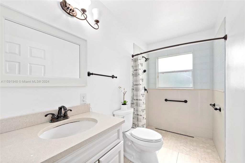 Photo of 4844 Kensington Cir #2, Coral Springs, FL 33076 (MLS # A11591948)