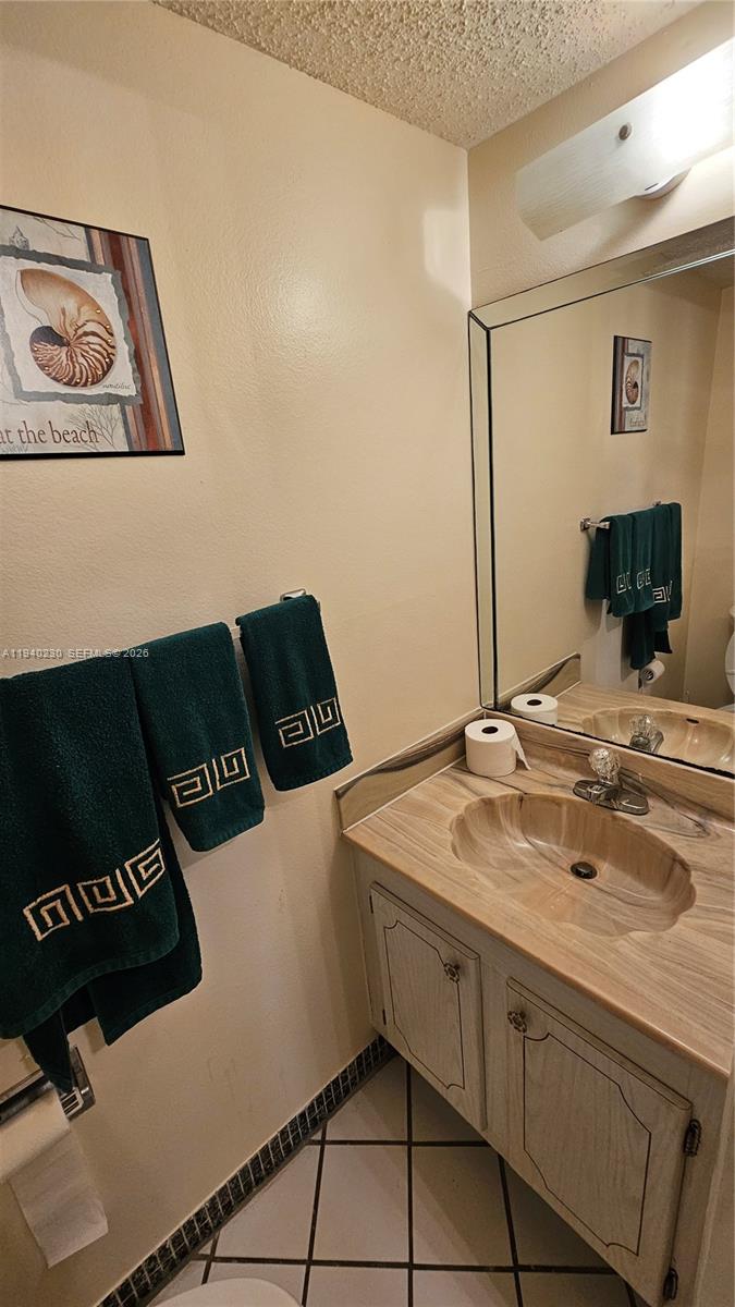 SABAL PALM VILLAGE 2 COND - Residential