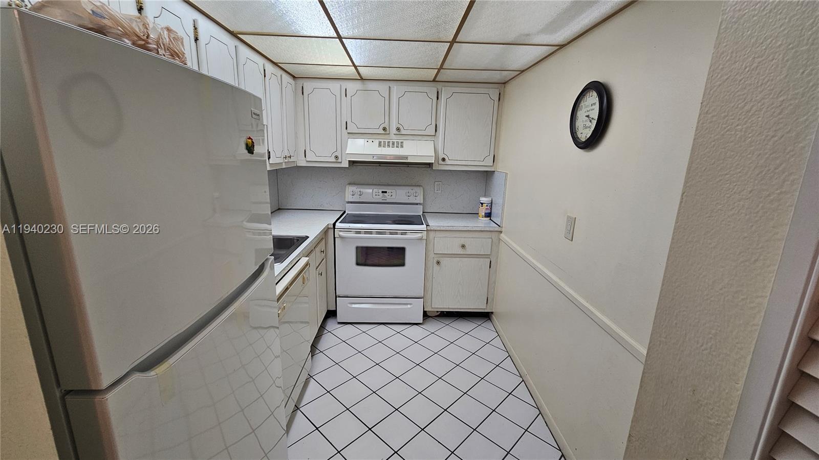 SABAL PALM VILLAGE 2 COND - Residential