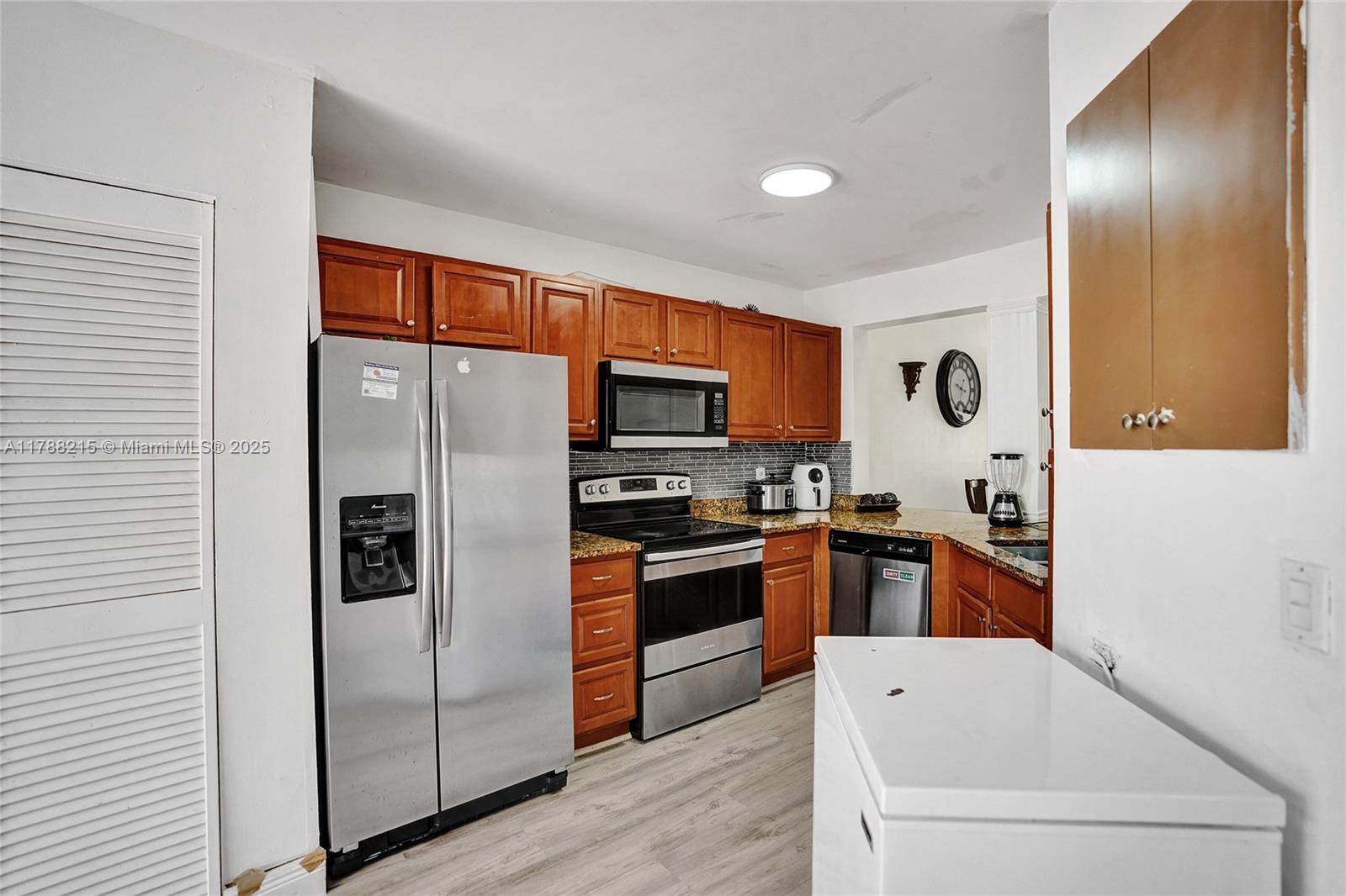 FAIRWAY VILLAS AT ROYAL P - Residential