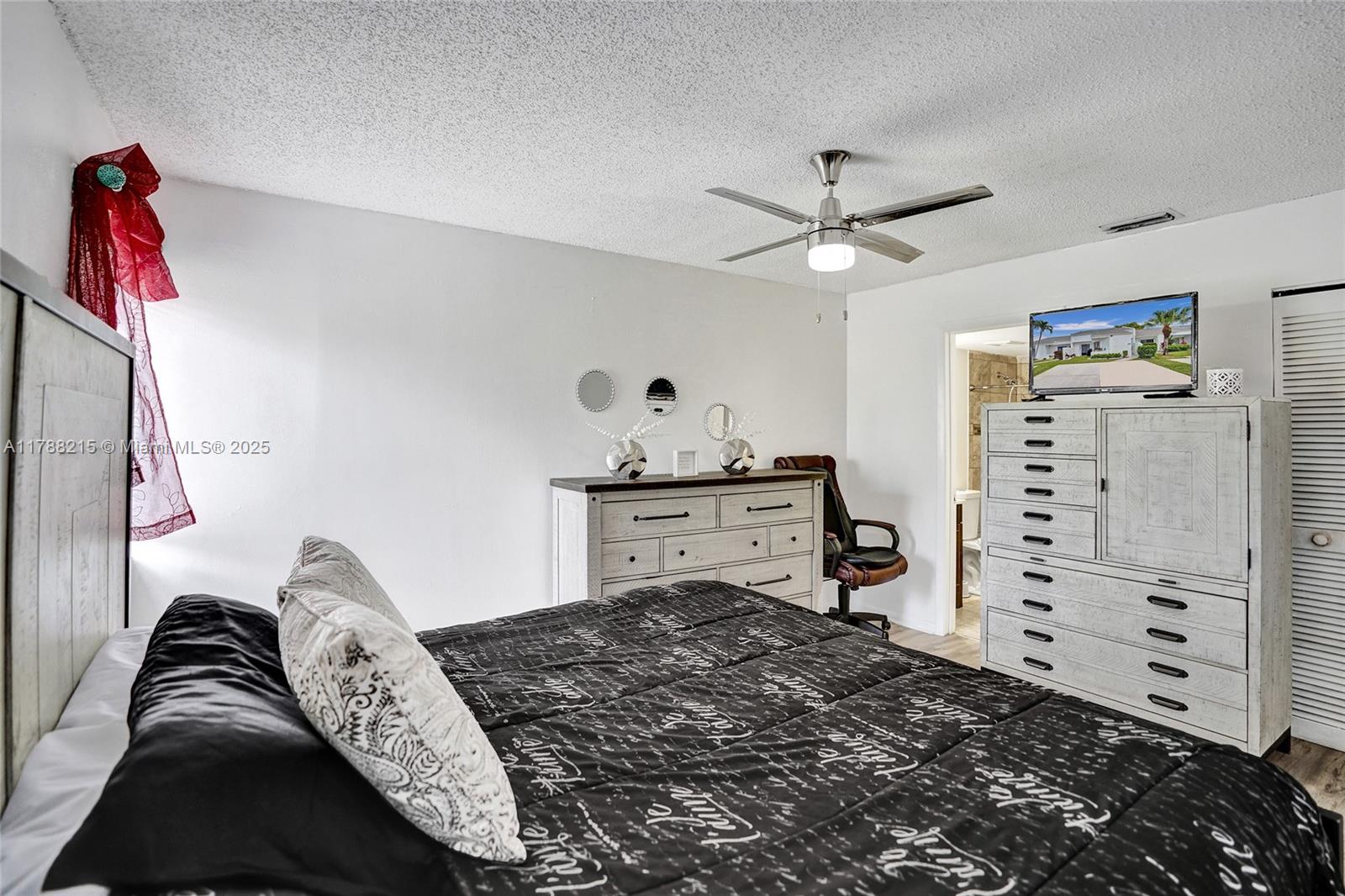 FAIRWAY VILLAS AT ROYAL P - Residential