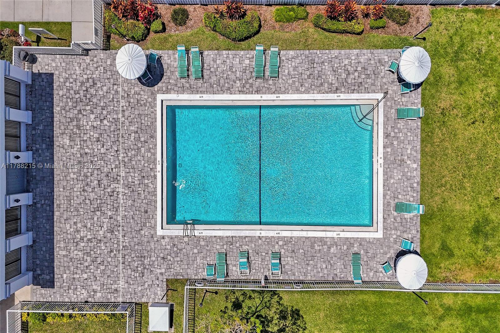 FAIRWAY VILLAS AT ROYAL P - Residential