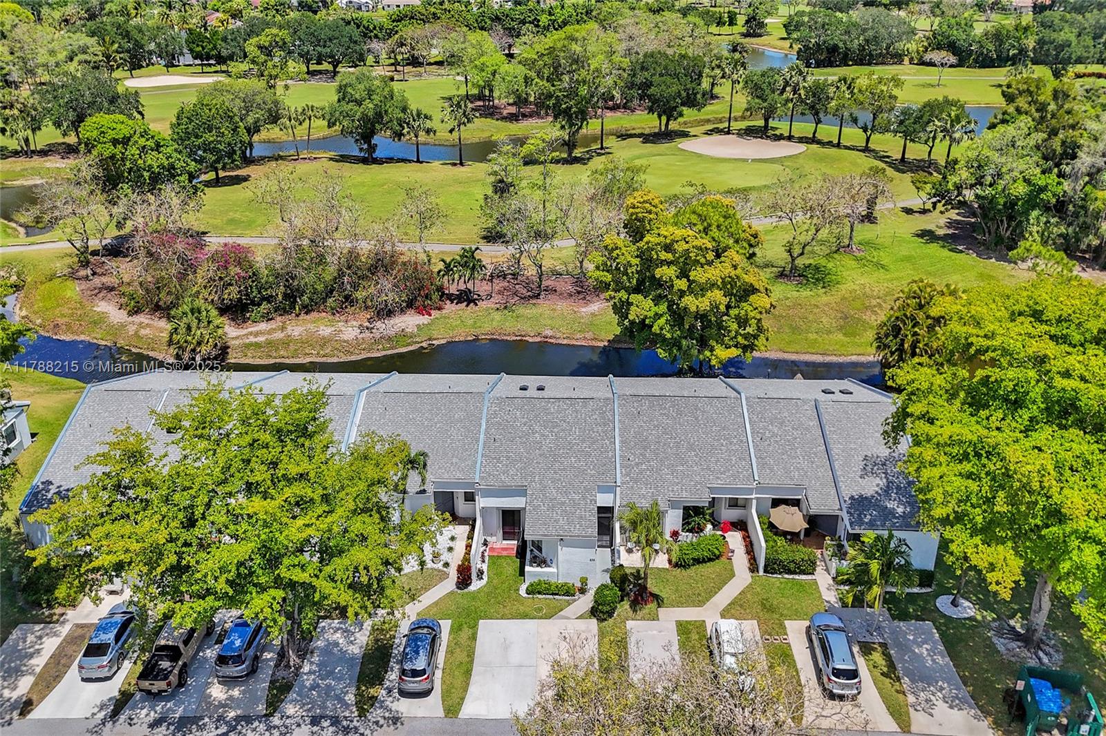 FAIRWAY VILLAS AT ROYAL P - Residential