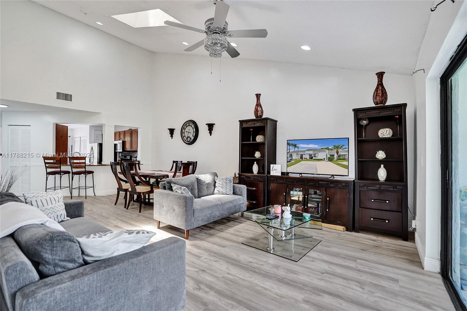 FAIRWAY VILLAS AT ROYAL P - Residential