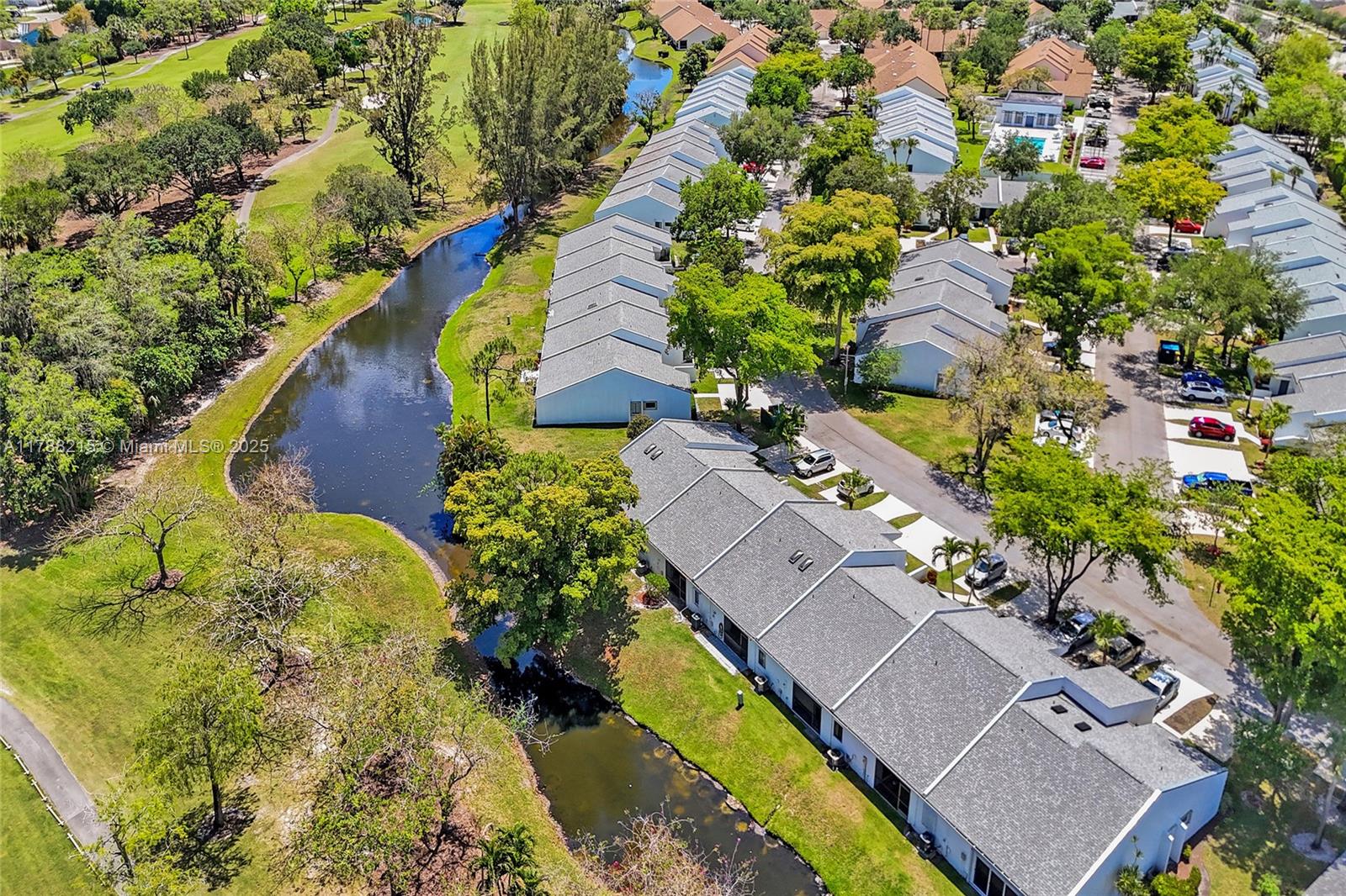 FAIRWAY VILLAS AT ROYAL P - Residential