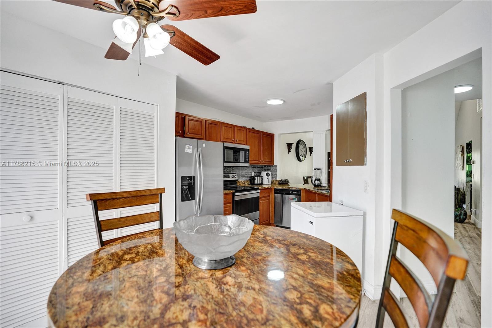 FAIRWAY VILLAS AT ROYAL P - Residential