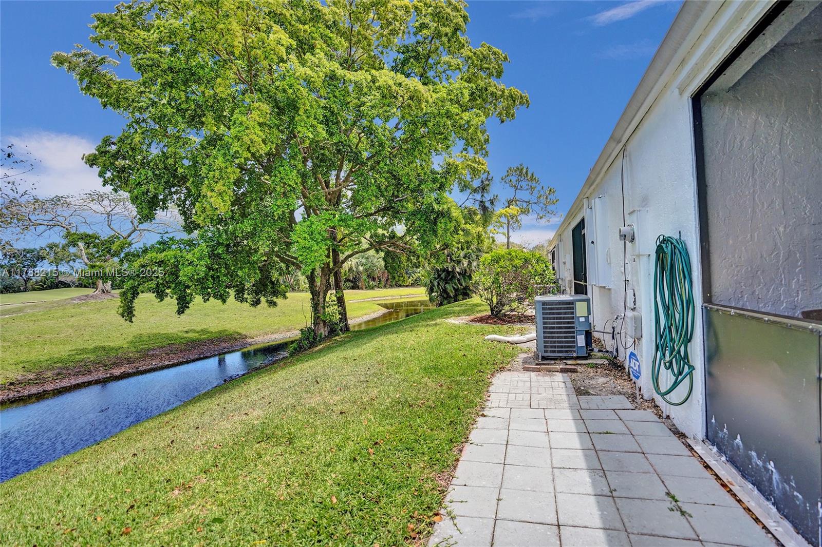 FAIRWAY VILLAS AT ROYAL P - Residential