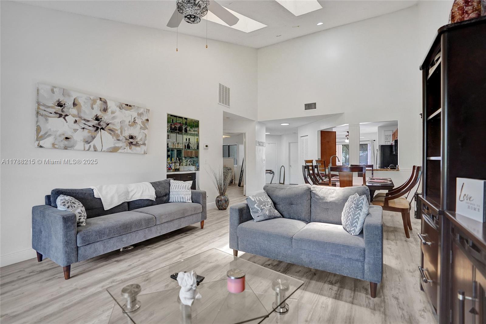 FAIRWAY VILLAS AT ROYAL P - Residential