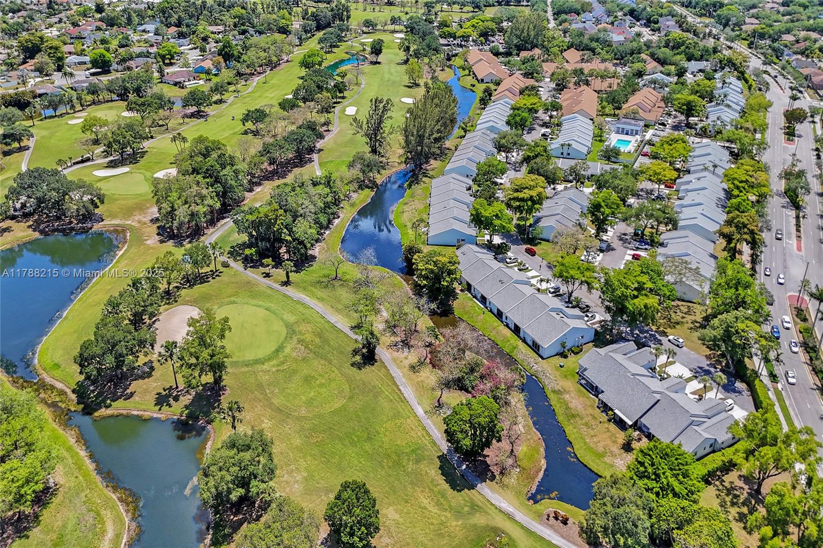 FAIRWAY VILLAS AT ROYAL P - Residential
