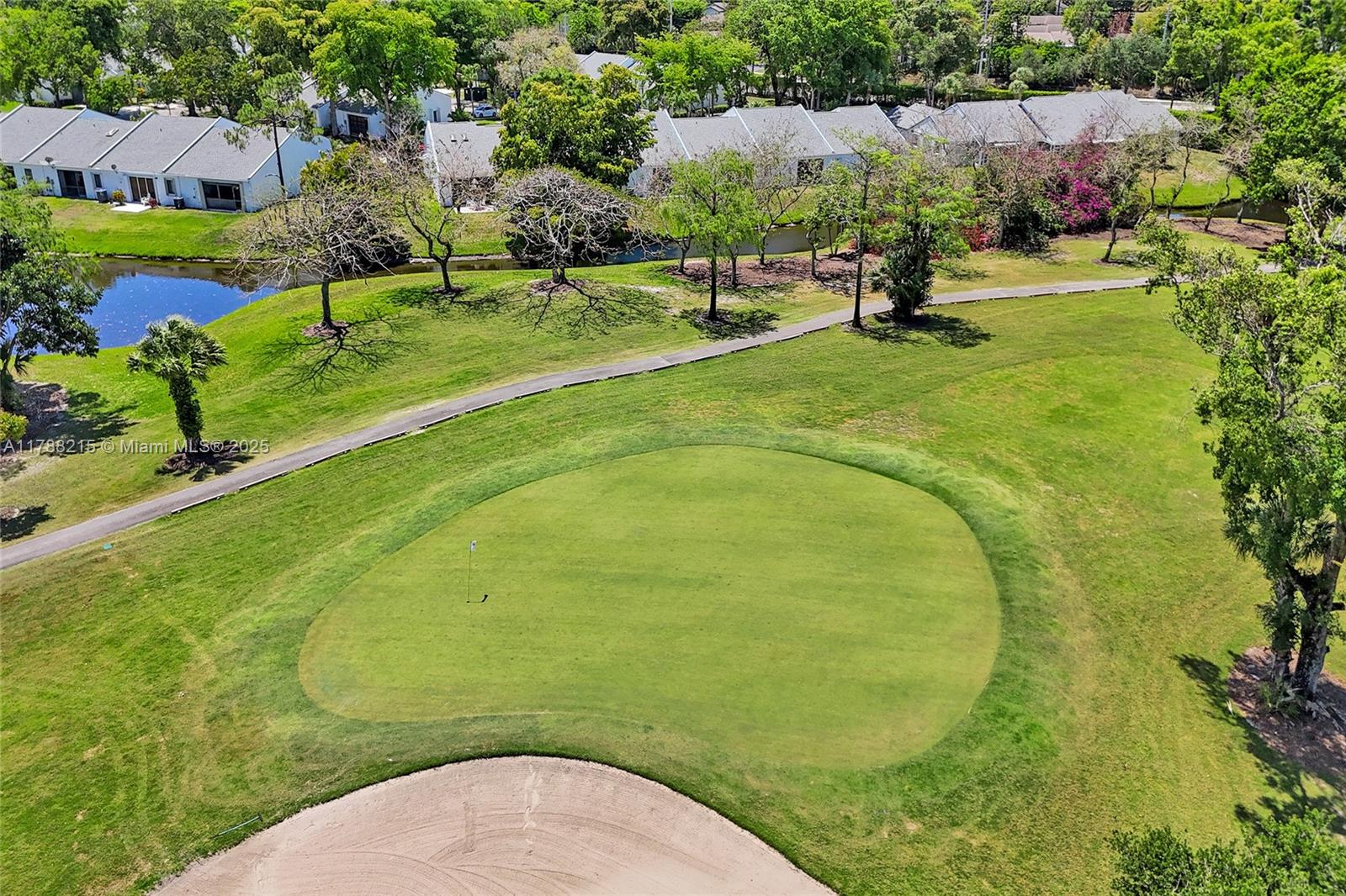 FAIRWAY VILLAS AT ROYAL P - Residential