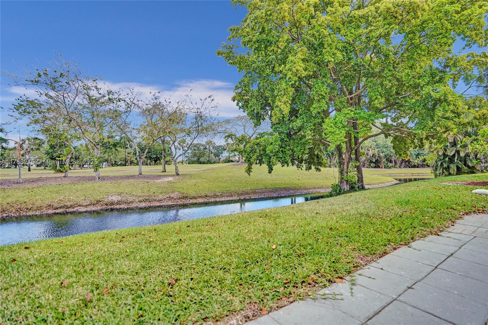 FAIRWAY VILLAS AT ROYAL P - Residential