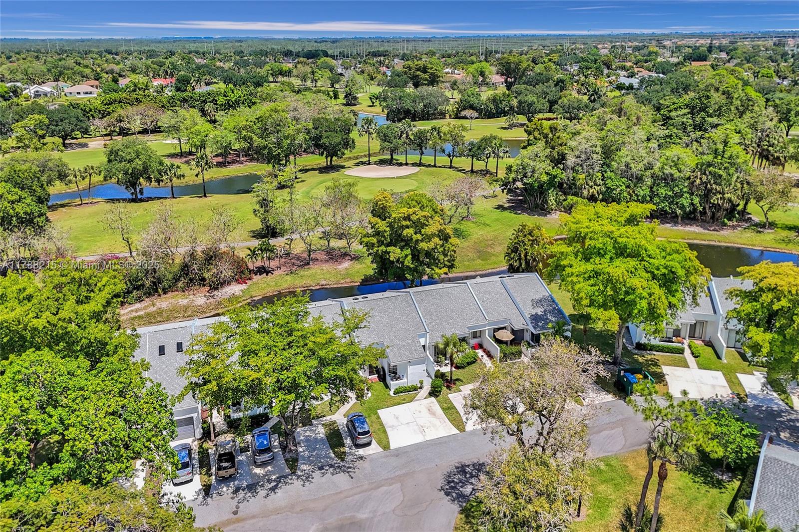 FAIRWAY VILLAS AT ROYAL P - Residential