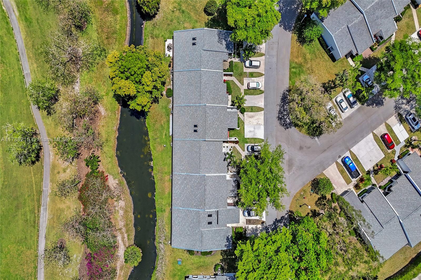 FAIRWAY VILLAS AT ROYAL P - Residential