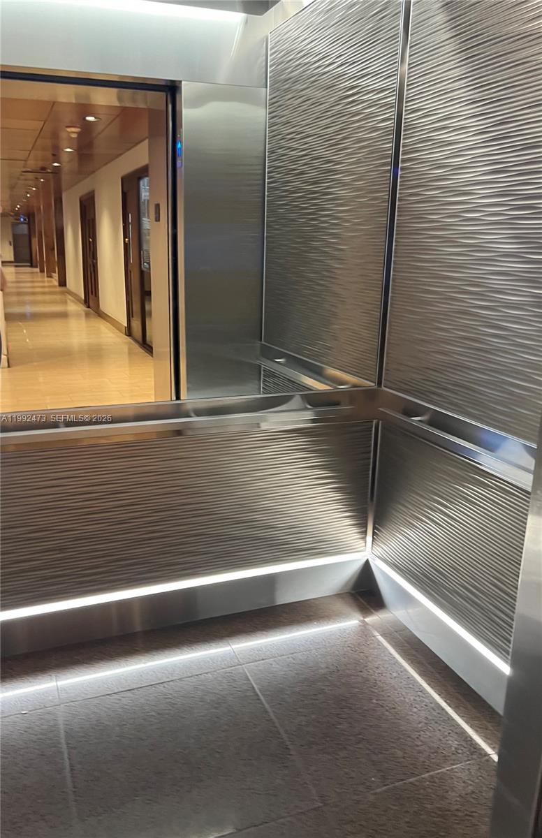 BRICKELL BAY CLUB CONDO - Residential