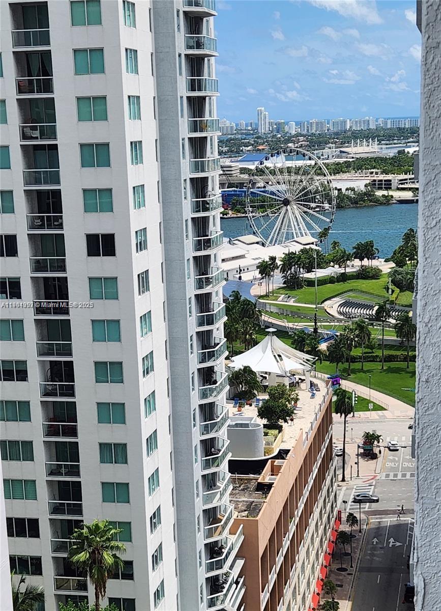 THE LOFT DOWNTOWN II - Residential Lease