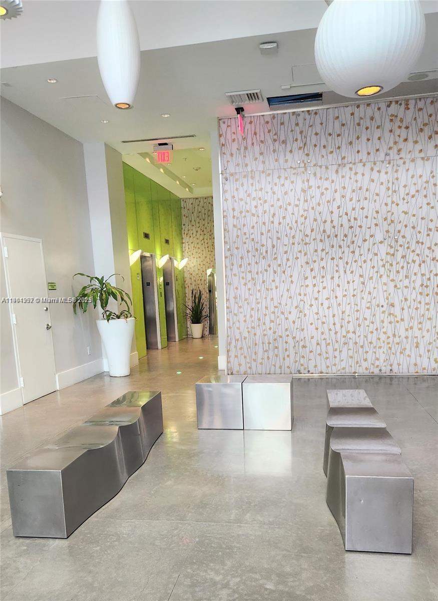 THE LOFT DOWNTOWN II - Residential Lease