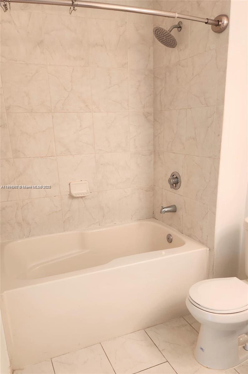 THE LOFT DOWNTOWN II - Residential Lease