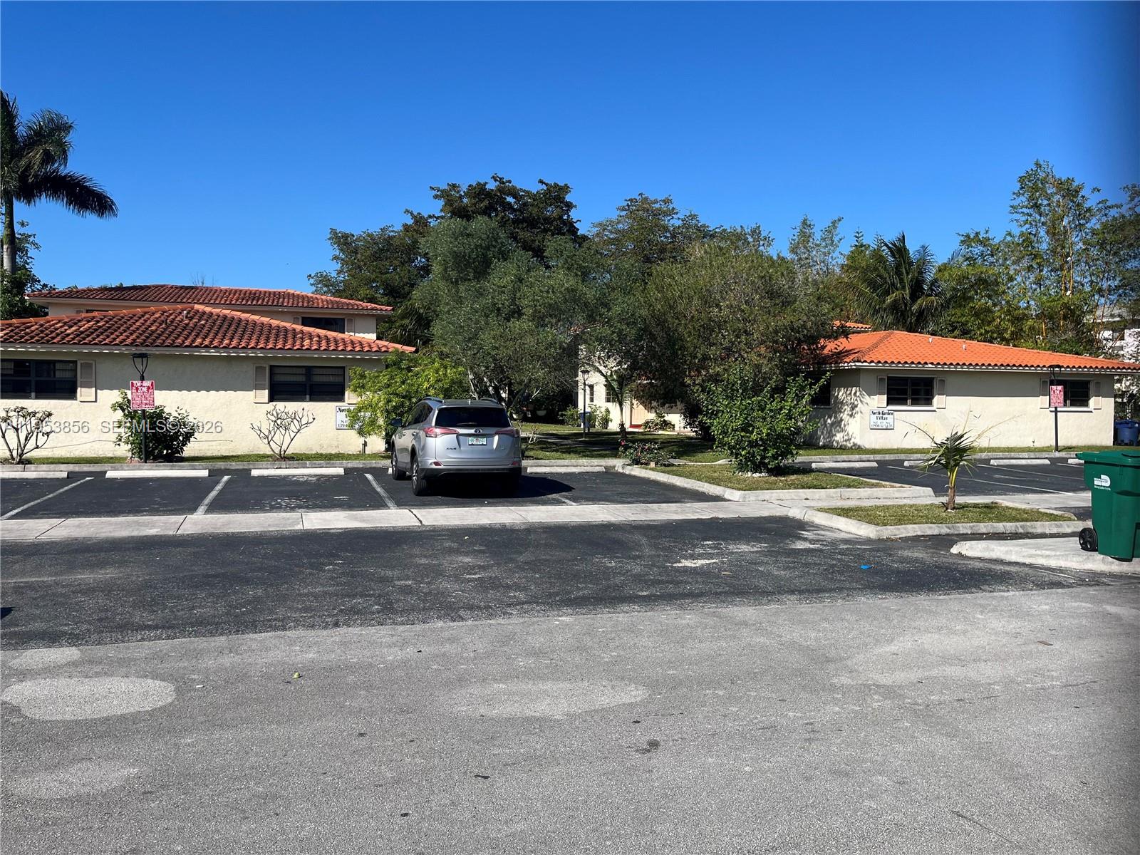 NORTH GARDEN VILLAS INC C - Residential