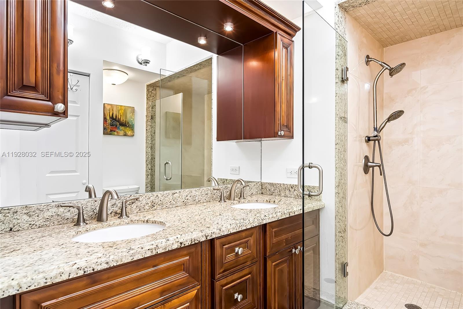 PORTO BELLAGIO CONDO - Residential Lease