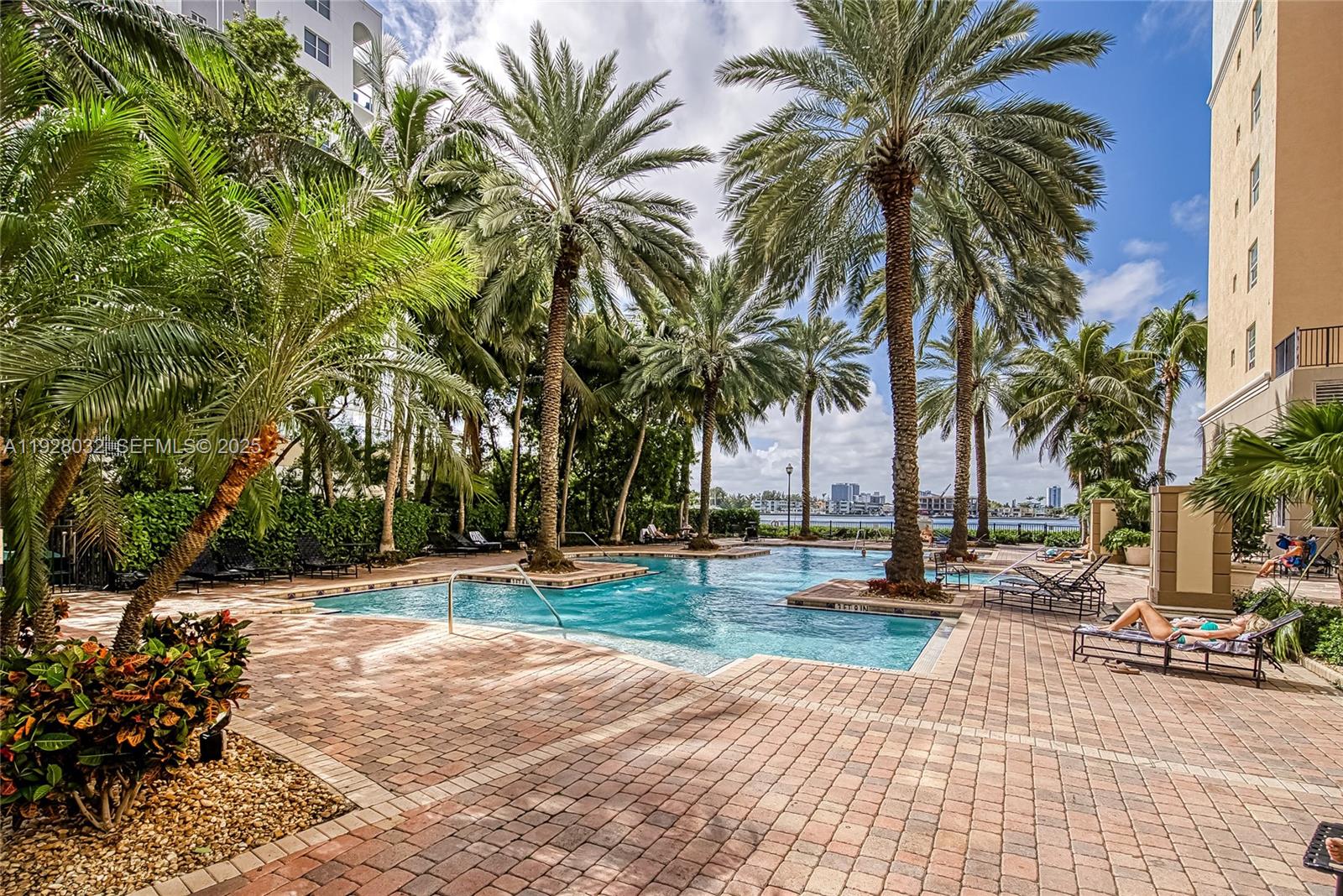 PORTO BELLAGIO CONDO - Residential Lease