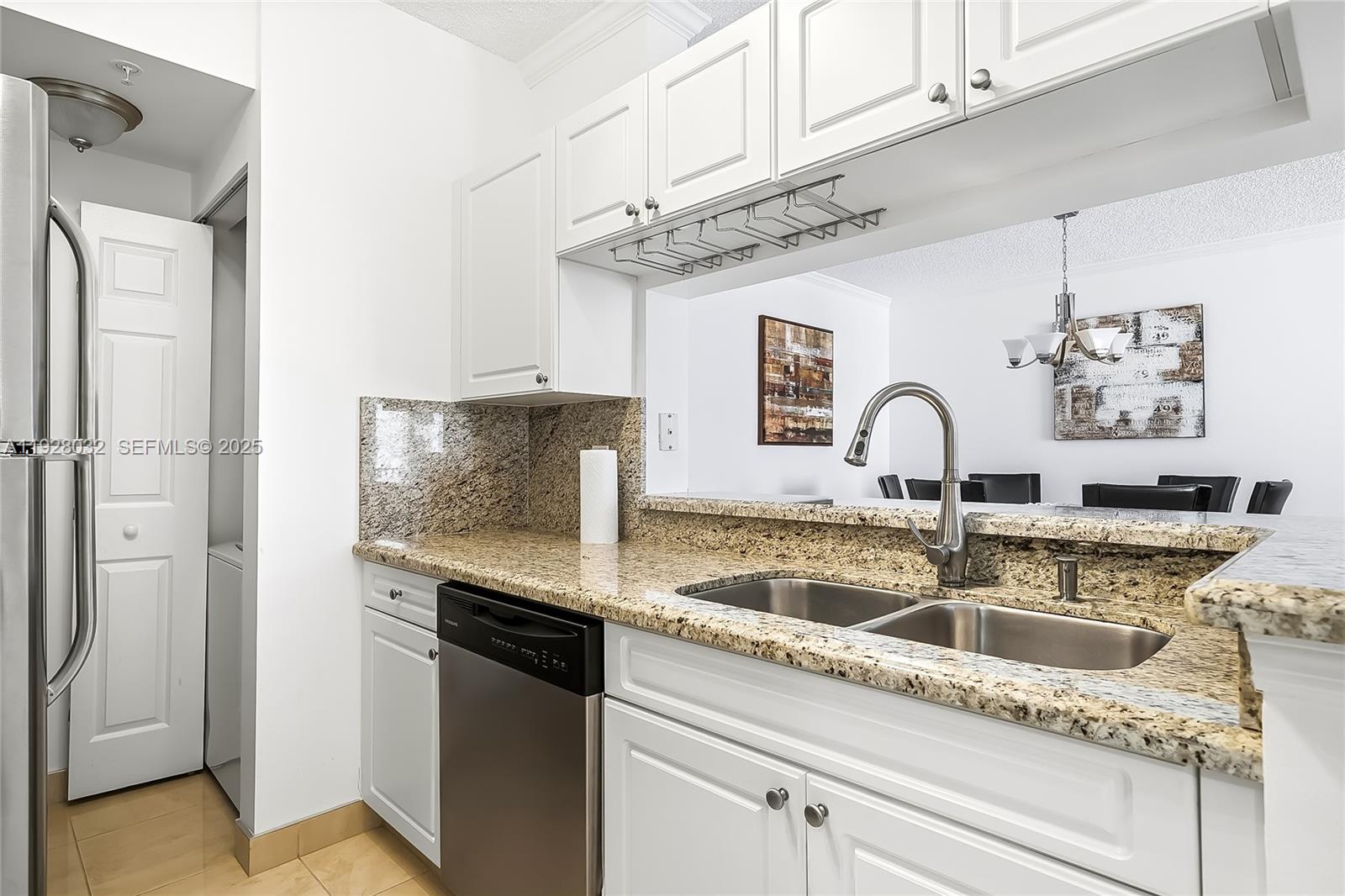 PORTO BELLAGIO CONDO - Residential Lease