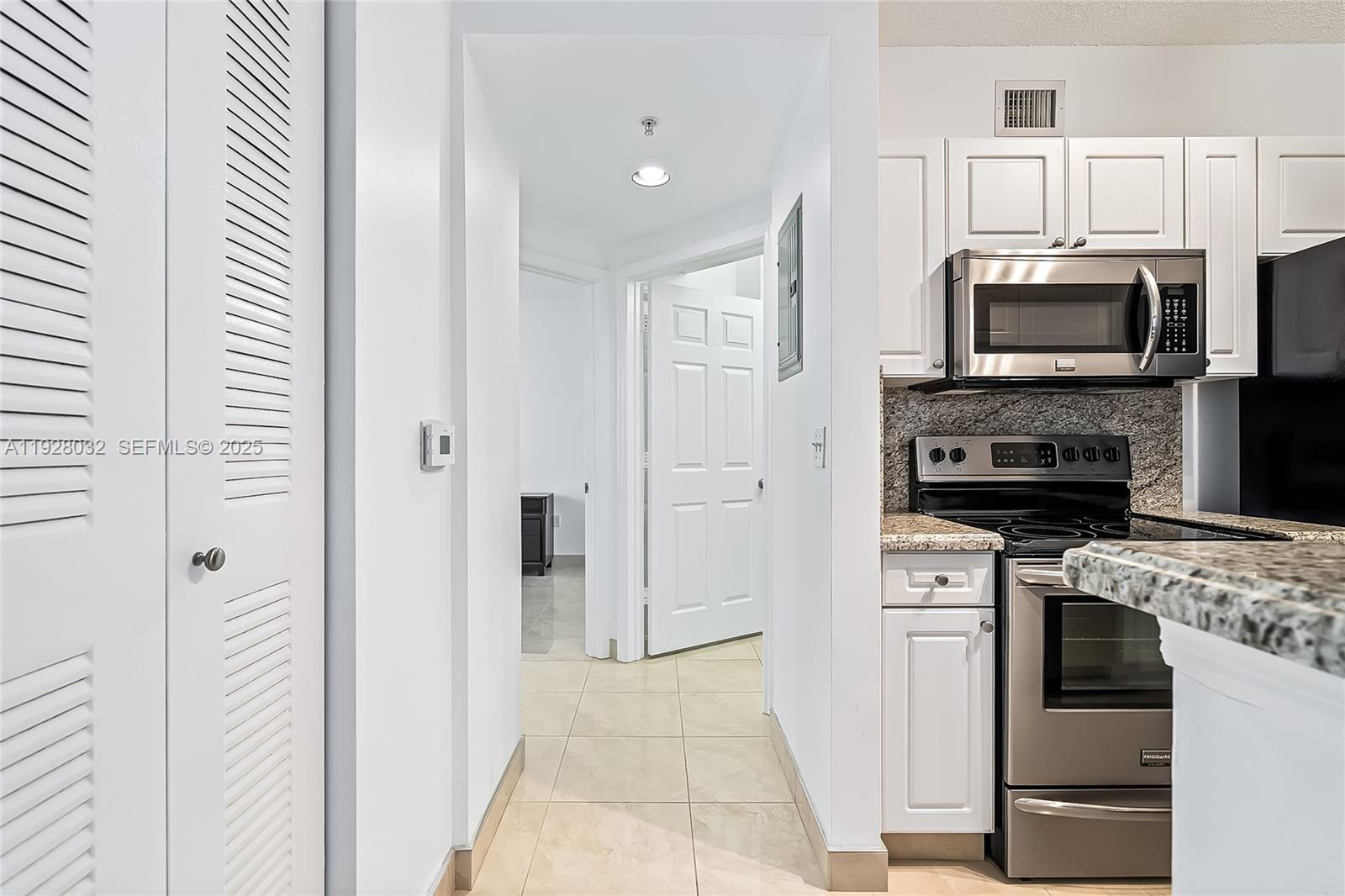 PORTO BELLAGIO CONDO - Residential Lease