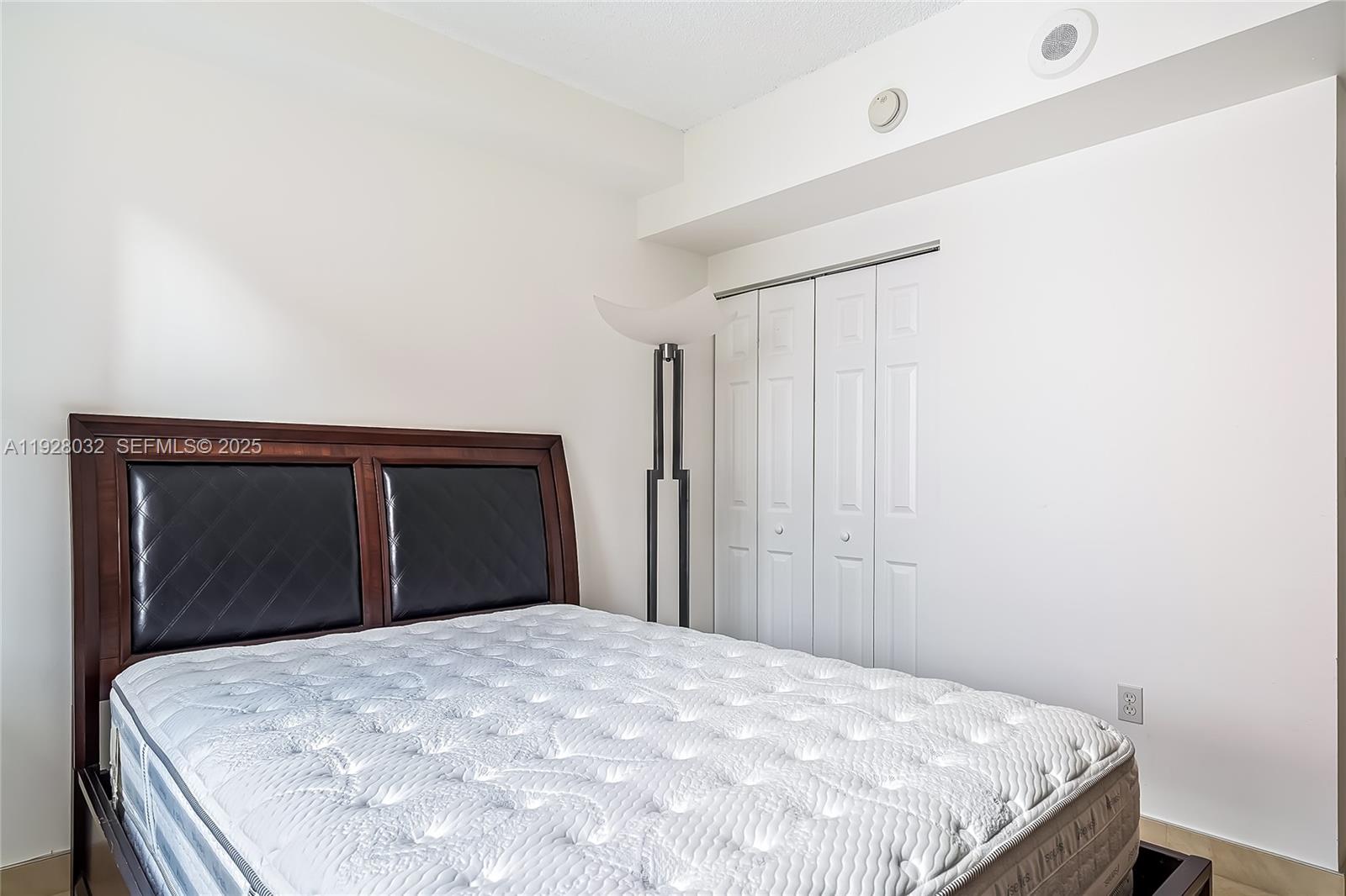 PORTO BELLAGIO CONDO - Residential Lease