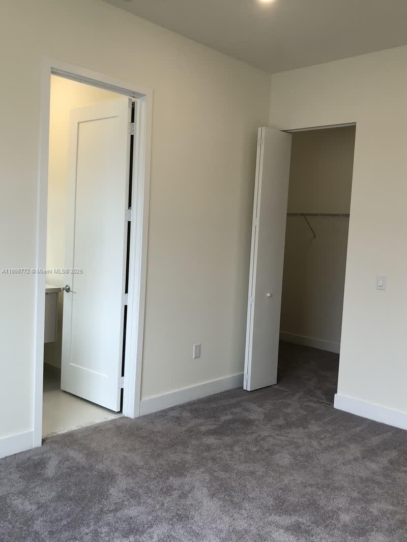 LANDMARK AT DORAL CENTRAL - Residential Lease