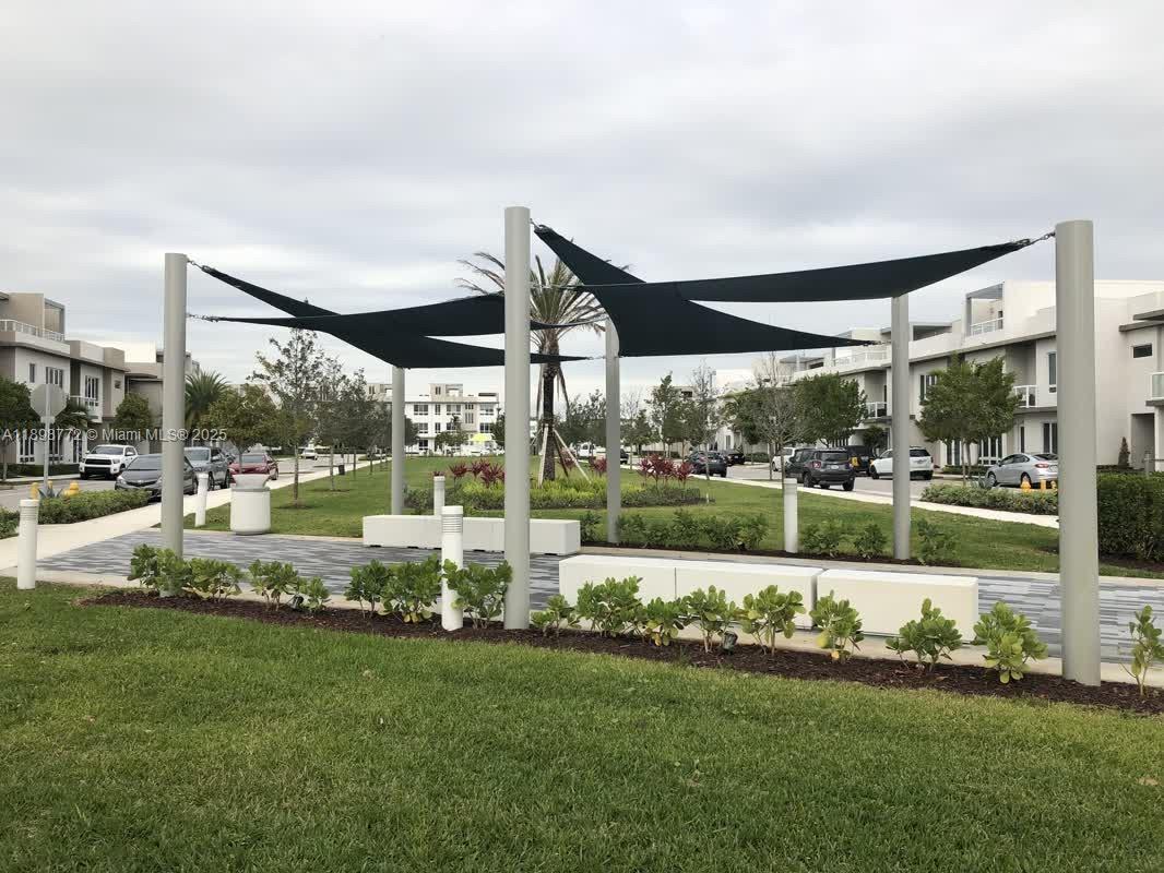 LANDMARK AT DORAL CENTRAL - Residential Lease