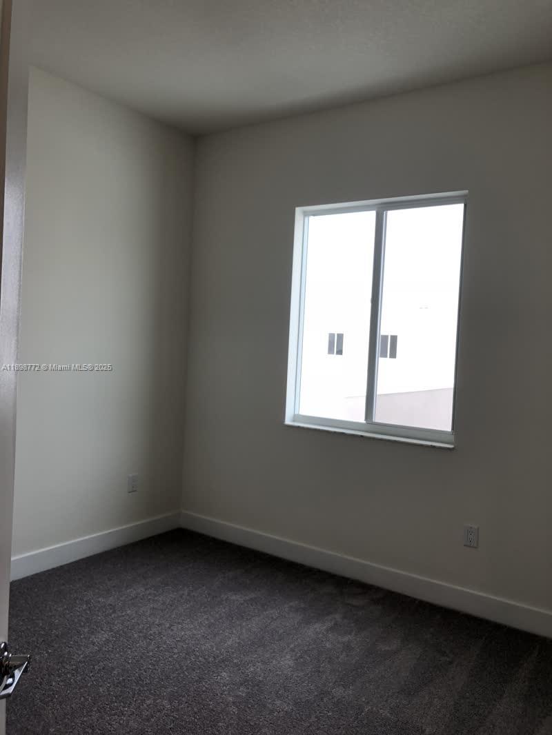 LANDMARK AT DORAL CENTRAL - Residential Lease