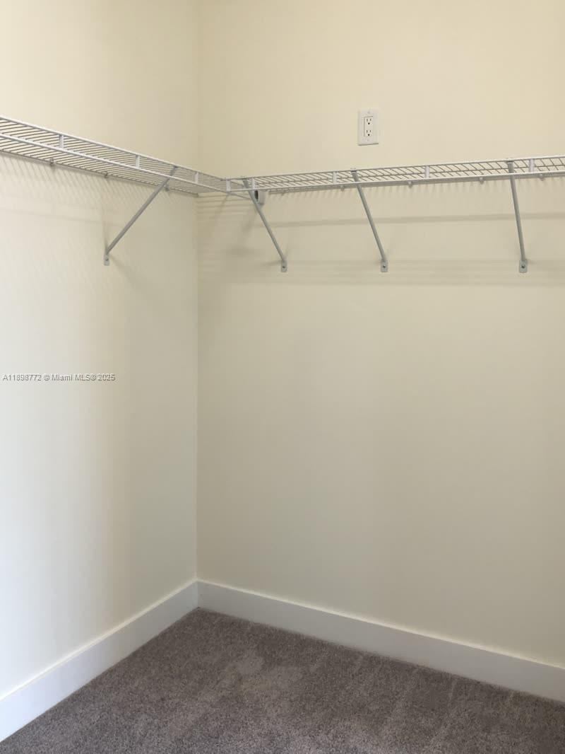 LANDMARK AT DORAL CENTRAL - Residential Lease