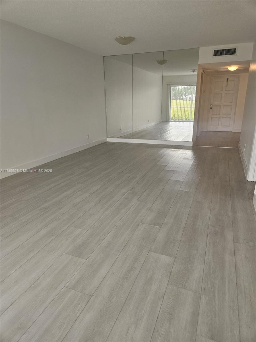 PALM-AIRE COUNTRY CLUB CO - Residential Lease