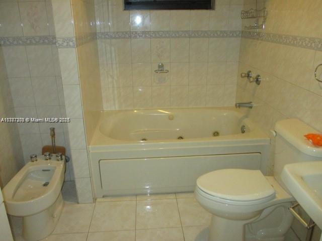 4232 SW 98th Ave