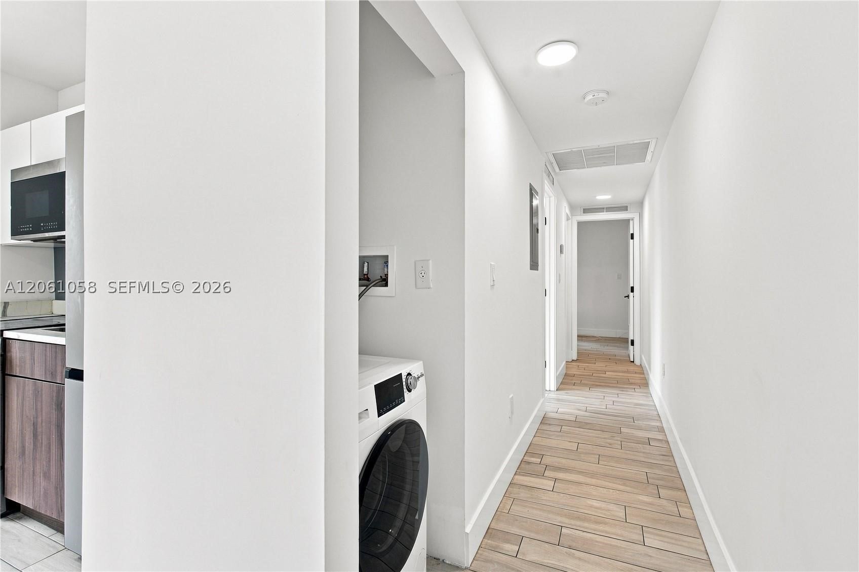 1000 7th St 4