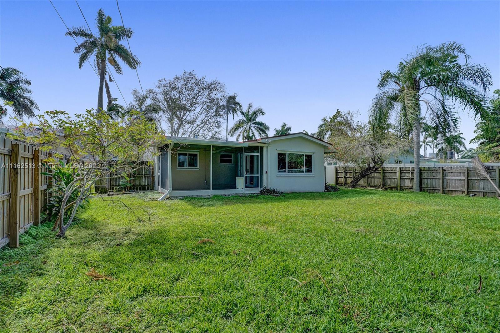 HOLLYWOOD HOMESITES HIGH - Residential