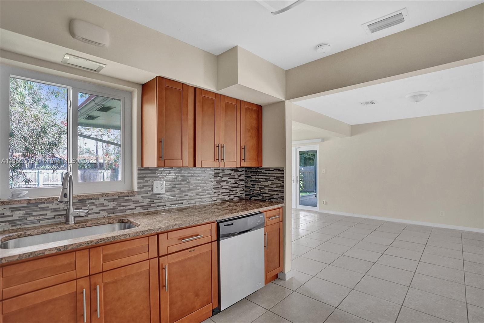 HOLLYWOOD HOMESITES HIGH - Residential